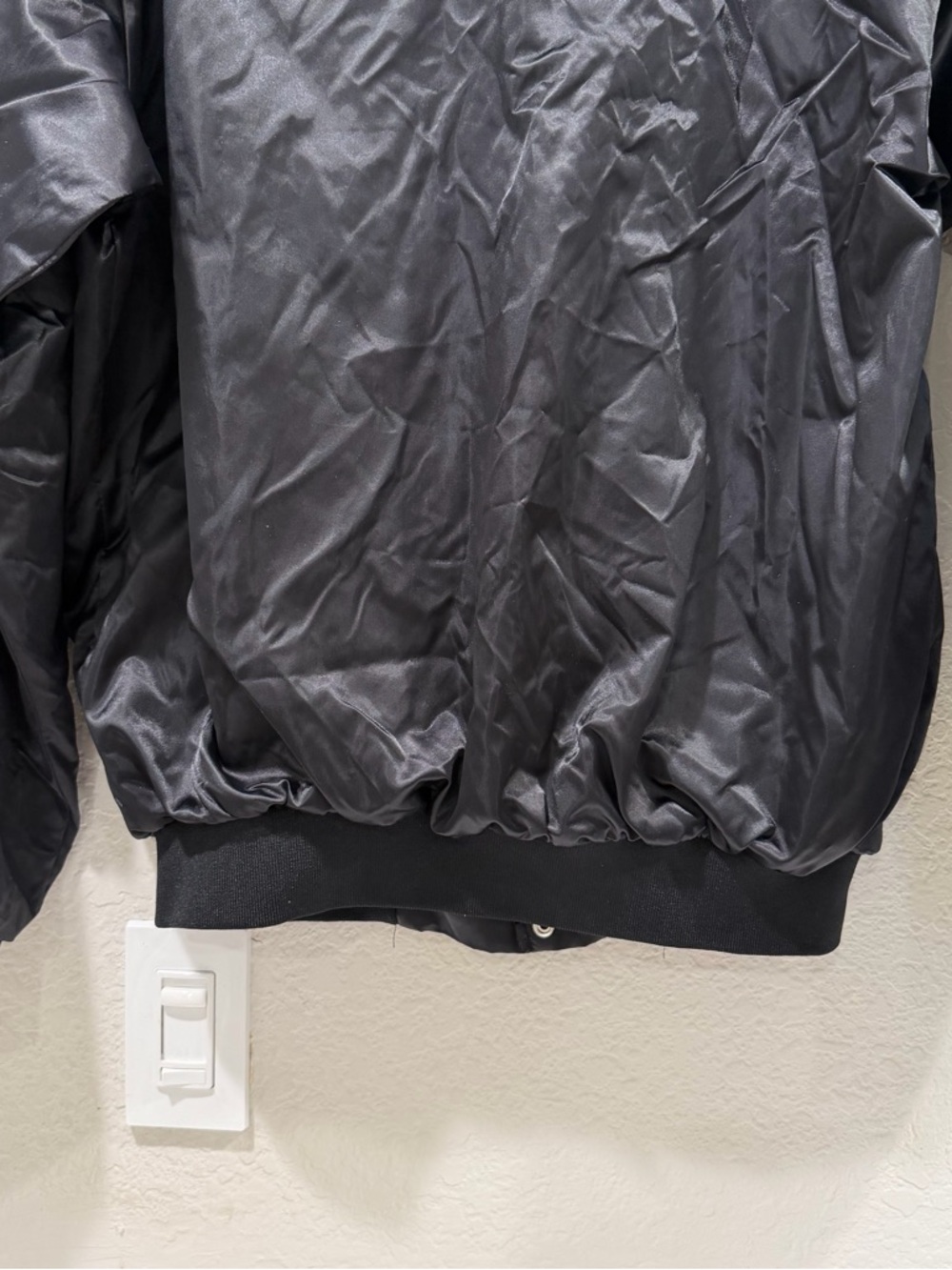 Wildfang “Wild Feminist” bomber jacket Size Large - Picture 4 of 11